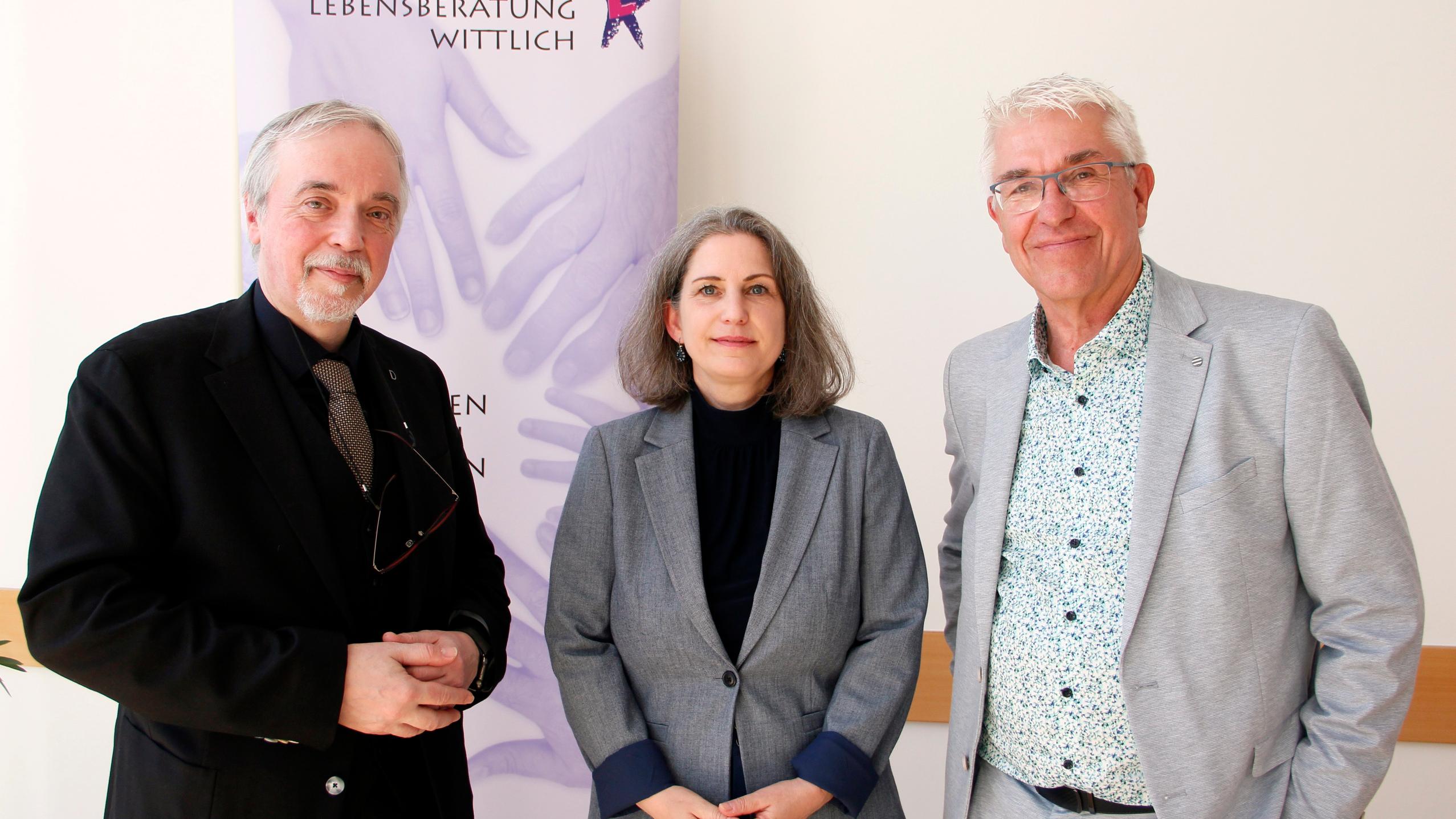 Dr. Andreas Zimmer mit Ludger Brünnette und seiner Nachfolgerin Christiane Haas