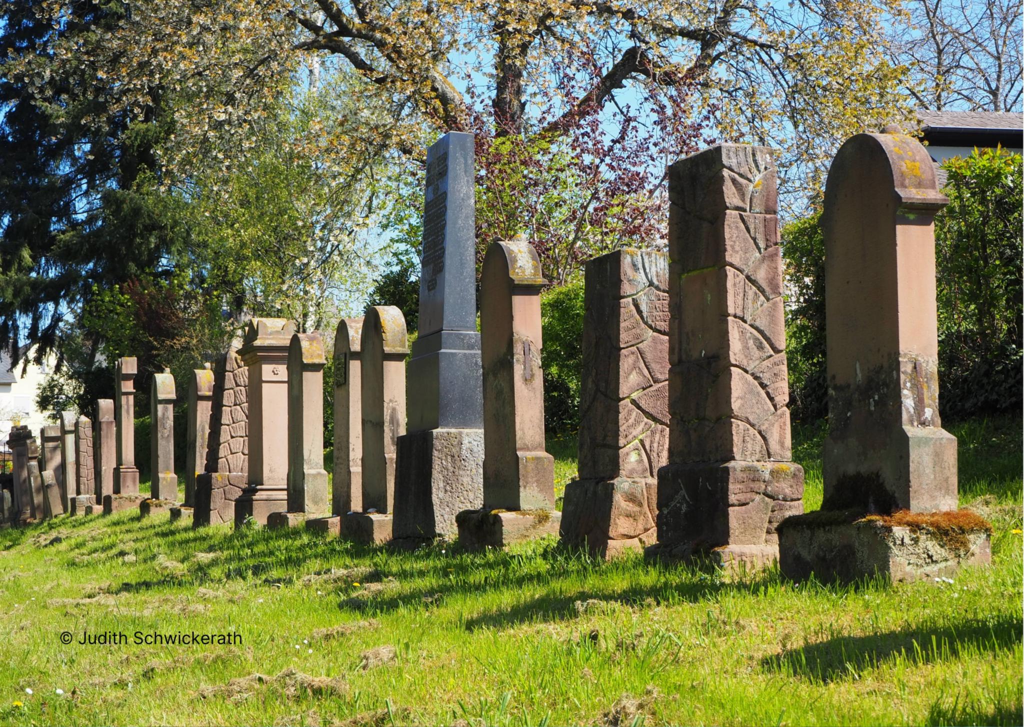 Grabreihe Jüdischer Friedhof Schweich